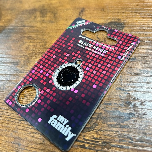 NWT My Family Custom Glam Black Heart Swarovski Crystal Engravable Pet Dog Tag - Picture 3 of 5